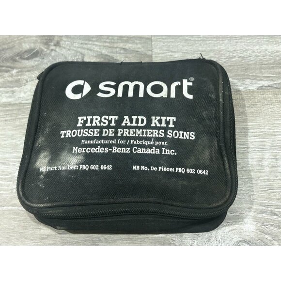 Smart Car First Aid Kit With Case Emergency Bag Black - Picture 1 of 7